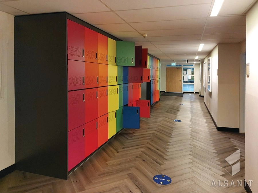 maastricht_szafki-ubraniowe-metal-plus-hpl